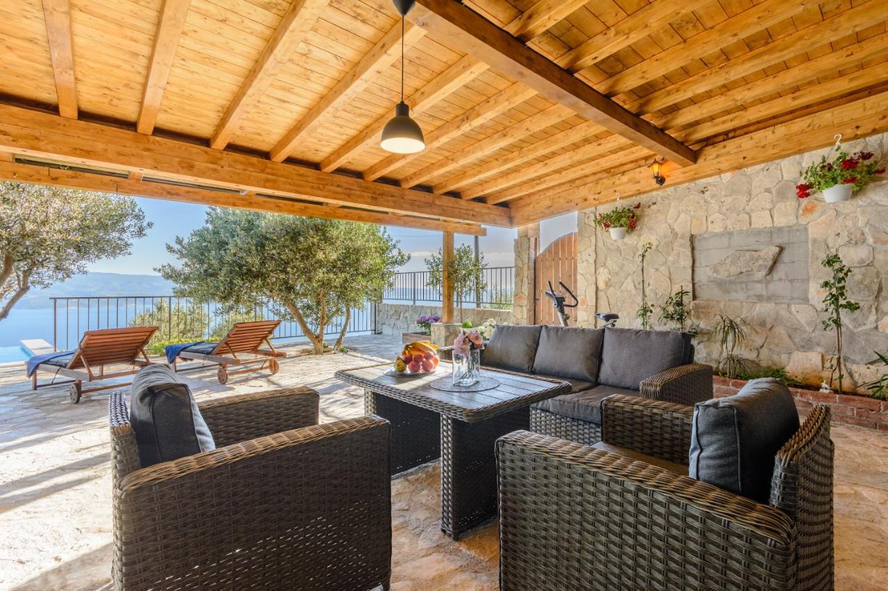 Villa Secluded Paradise Omiš Dış mekan fotoğraf