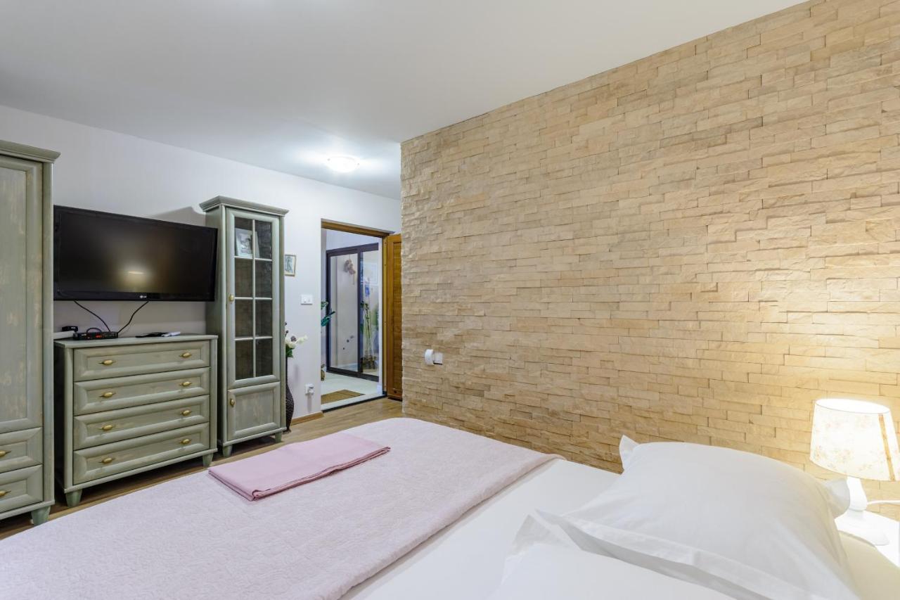 Villa Secluded Paradise Omiš Dış mekan fotoğraf