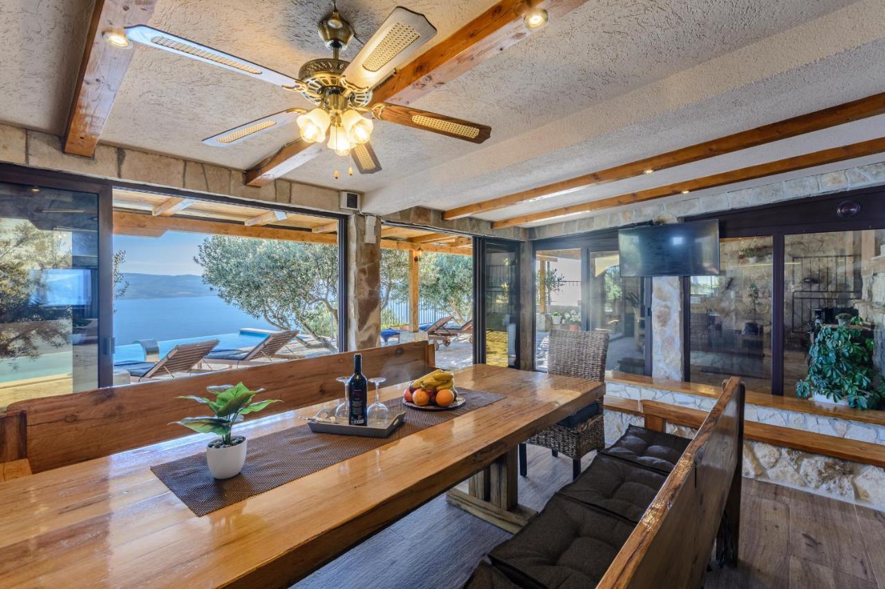 Villa Secluded Paradise Omiš Dış mekan fotoğraf