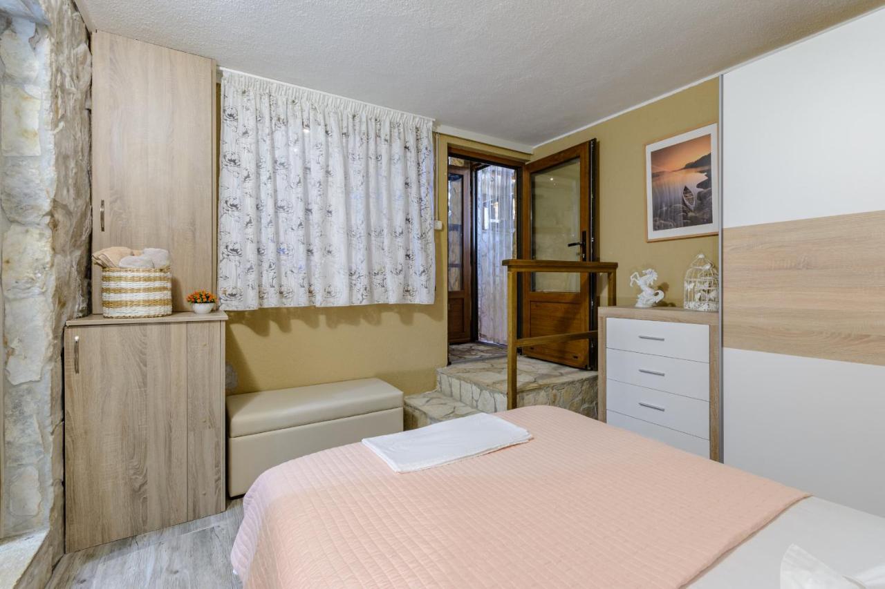 Villa Secluded Paradise Omiš Dış mekan fotoğraf
