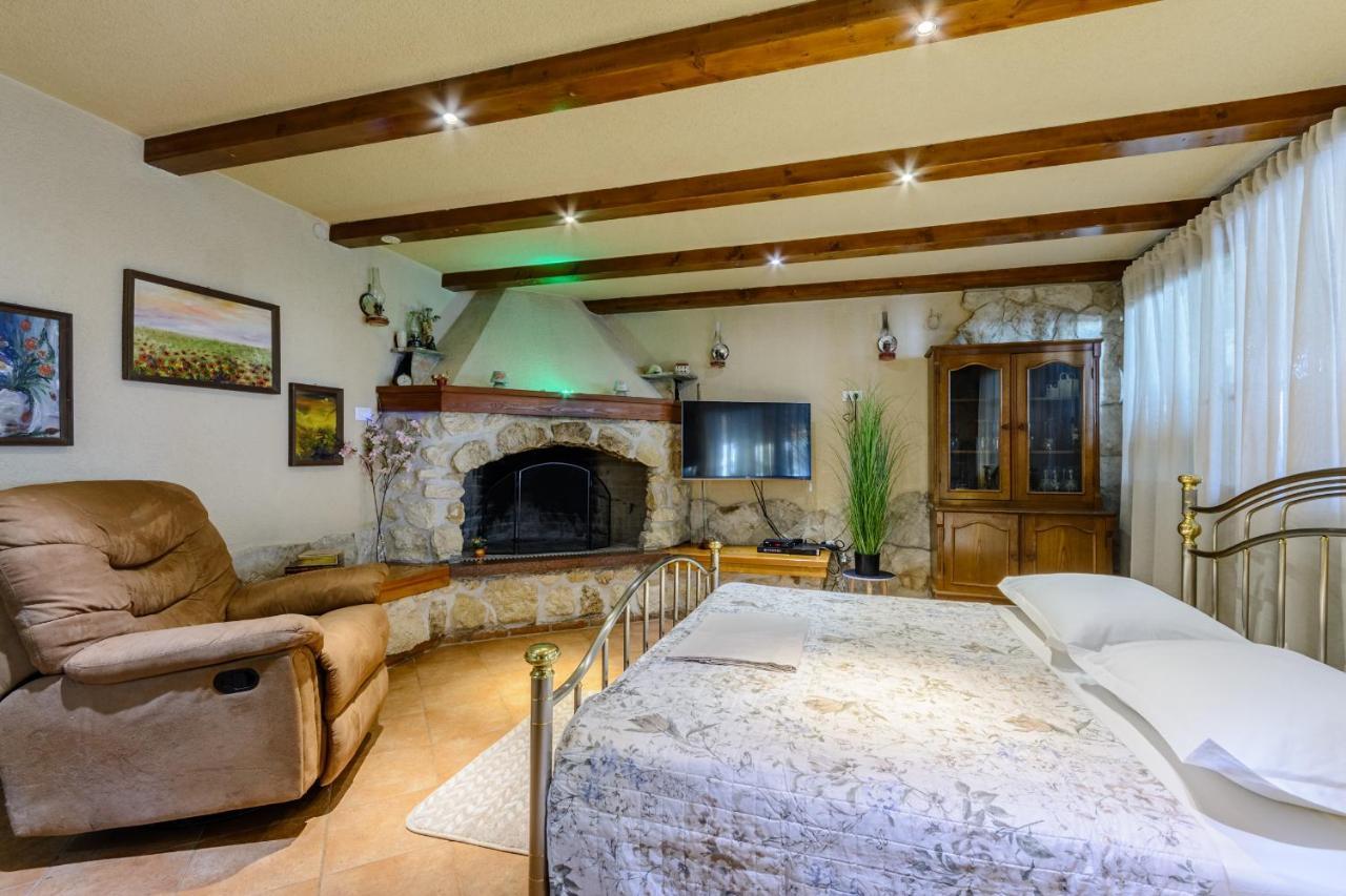 Villa Secluded Paradise Omiš Dış mekan fotoğraf